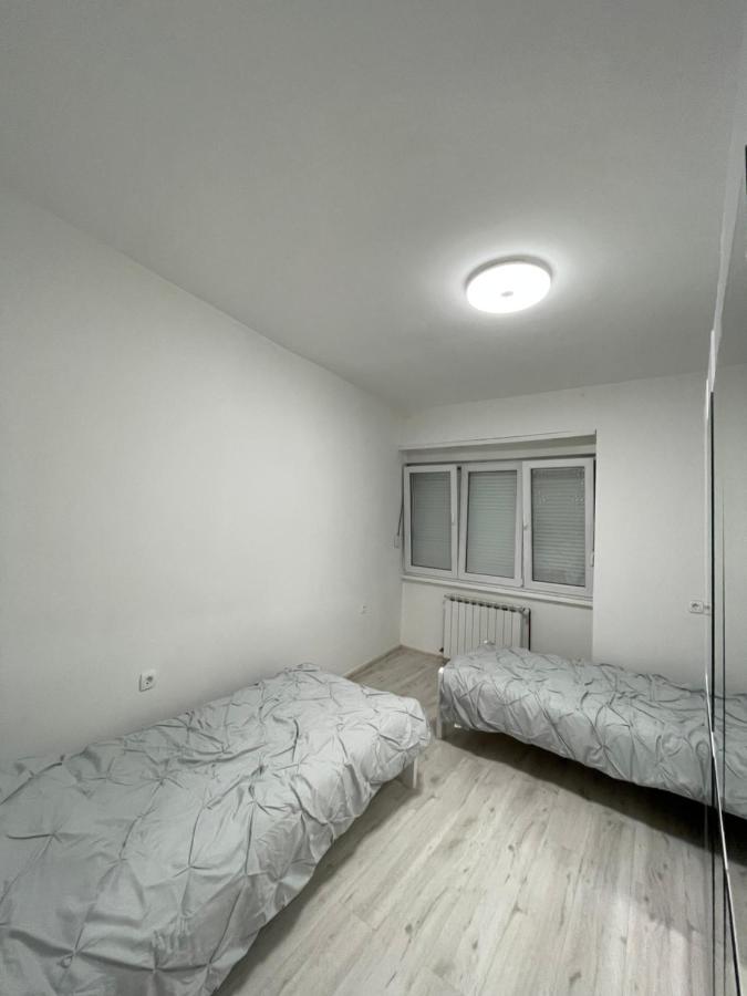 Modern & Cozy 2-Bedroom Vacation Home In Сараєво Екстер'єр фото
