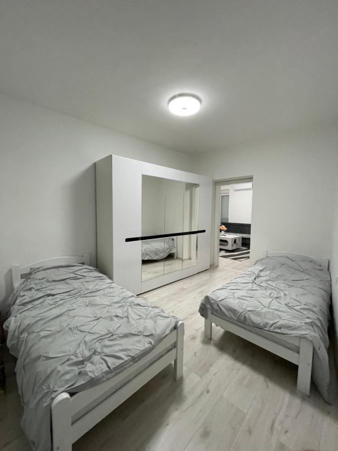 Modern & Cozy 2-Bedroom Vacation Home In Сараєво Екстер'єр фото